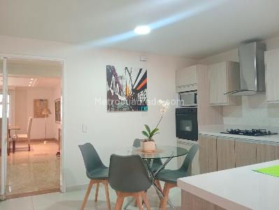 Apartamento de 3 alcobas en venta en Laureles, Medellín, 180 m² · foto 7 de 16