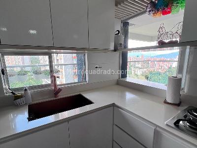 Apartamento en venta en Belen, Medellín · foto 3 de 13