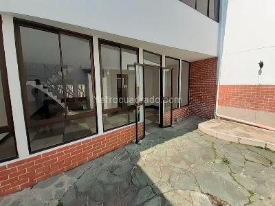 Casa de 4 alcobas en venta en Laureles, Medellín, 240 m² · foto 12 de 16
