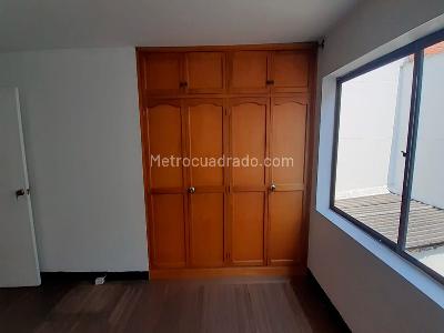 Casa de 4 alcobas en venta en Laureles, Medellín, 240 m² · foto 7 de 16