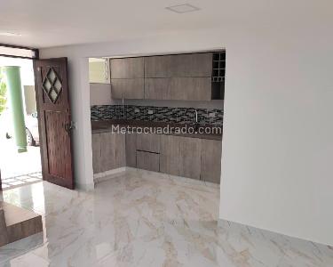Casa de 4 alcobas en venta en Belen, Medellín, 180 m² · foto 2 de 15