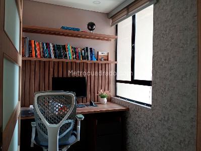 Apartamento de 3 alcobas en venta en Laureles, Medellín, 161 m² · foto 15 de 19