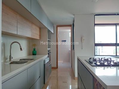 Apartamento de 3 alcobas en venta en Laureles, Medellín, 161 m² · foto 7 de 19