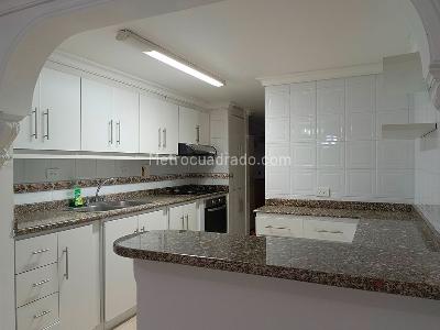 Casa de 5 alcobas en venta en Belen, Medellín, 198 m² · foto 5 de 20
