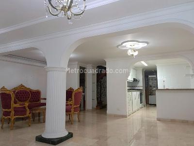 Casa de 5 alcobas en venta en Belen, Medellín, 198 m² · foto 8 de 20