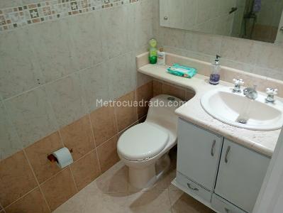 Apartamento de 3 alcobas en venta en Laureles, Medellín, 124 m² · foto 16 de 19