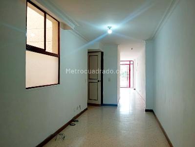 Apartamento en venta en Laureles, Medellín · foto 3 de 18