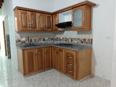 Apartamento de 3 alcobas en venta en Itagui, Itagüí, 115 m² · foto 2 de 12
