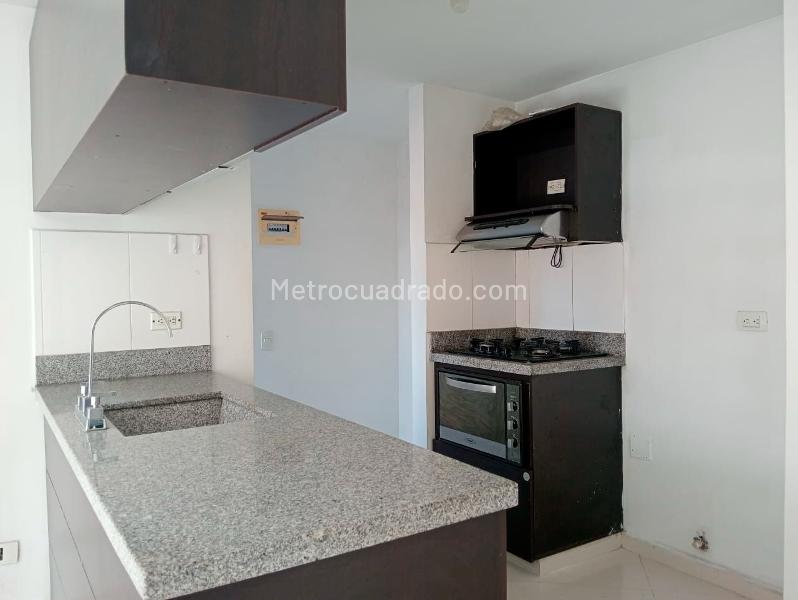 Apartamento de 3 Alcobas en Los Colores con Amenidades - 5