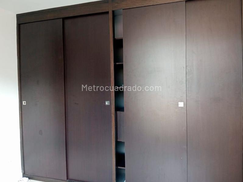 Apartamento de 3 Alcobas en Los Colores con Amenidades - 8