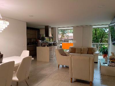 Apartamento de 3 alcobas en venta en Belen La Palma, Medellín, 137 m² · foto 3 de 17
