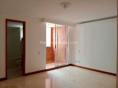 Apartamento de 3 alcobas en venta en Laureles, Medellín, 145 m² · foto 13 de 19
