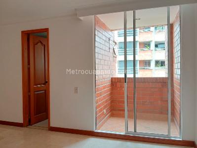 Apartamento de 3 alcobas en venta en Laureles, Medellín, 145 m² · foto 14 de 19