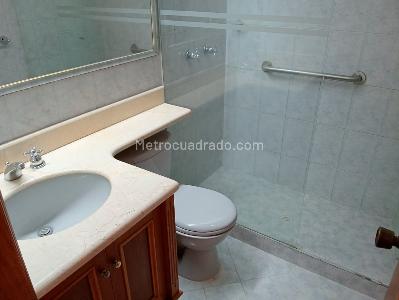 Apartamento de 3 alcobas en venta en Laureles, Medellín, 145 m² · foto 18 de 19