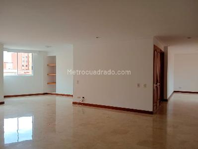 Apartamento de 3 alcobas en venta en Laureles, Medellín, 145 m² · foto 4 de 19