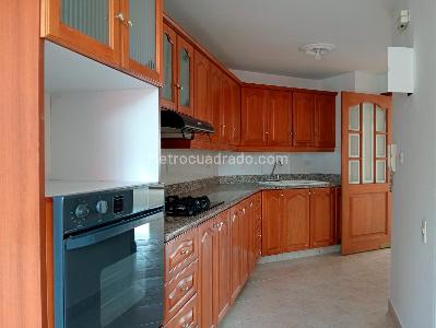 Apartamento de 3 alcobas en venta en Laureles, Medellín, 145 m² · foto 6 de 19