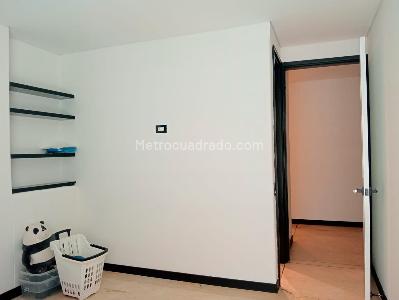 Apartamento de 4 alcobas en venta en Laureles, Medellín, 249 m² · foto 10 de 19