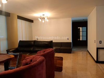 Apartamento de 4 alcobas en venta en Laureles, Medellín, 249 m² · foto 2 de 19