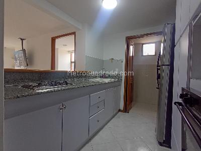 Apartamento en arriendo en Laureles, Medellín · foto 8 de 19
