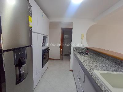 Apartamento en arriendo en Laureles, Medellín · foto 10 de 19