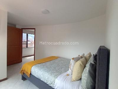 Apartamento en arriendo en Laureles, Medellín · foto 14 de 19