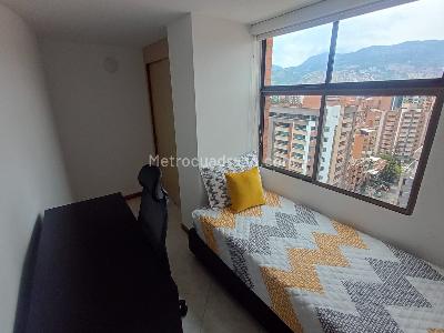 Apartamento en arriendo en Laureles, Medellín · foto 17 de 19