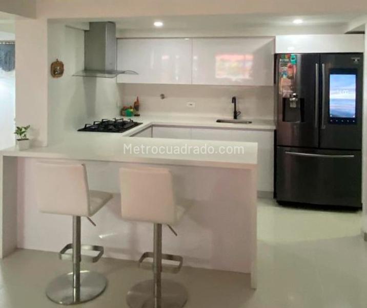 Apartamento moderno de 3 Alcobas con piscina en Belén - 6