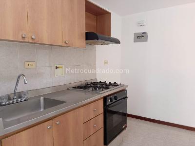 Apartamento de 3 alcobas en arriendo en Belen, Medellín, 77 m² · foto 6 de 15