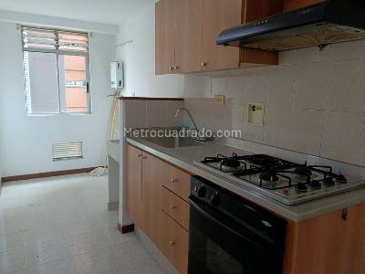 Apartamento de 3 alcobas en arriendo en Belen, Medellín, 77 m² · foto 7 de 15