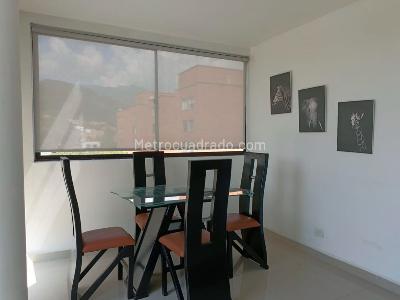 Apartamento de 3 alcobas en arriendo en Belen, Medellín, 120 m² · foto 4 de 14
