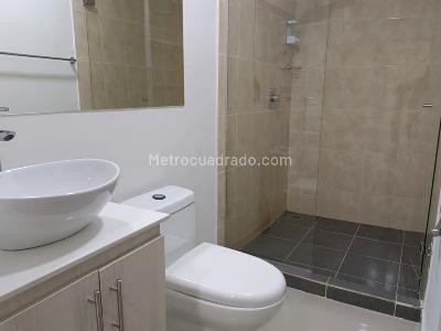 Apartamento en arriendo en Belen, Medellín · foto 13 de 15
