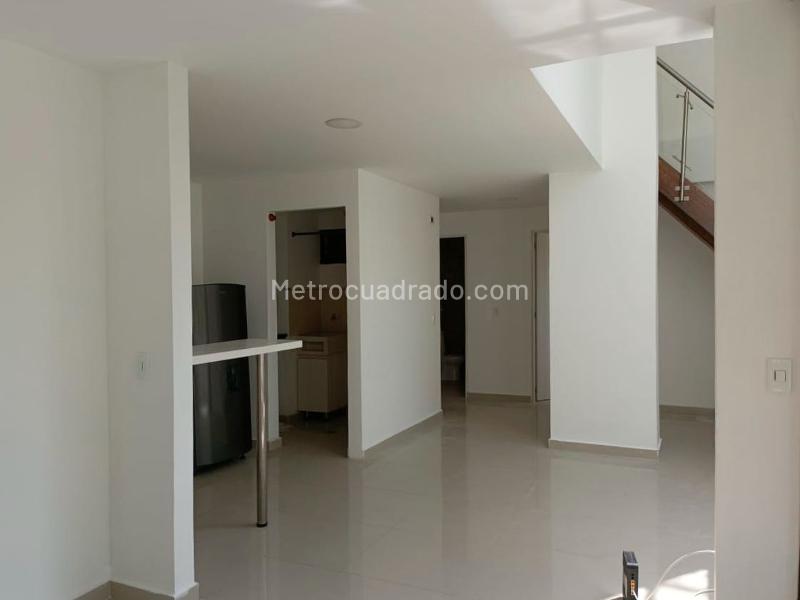 Apartamento Amplio de 3 Alcobas en Belén - 2