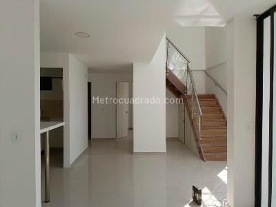 Apartamento en arriendo en Belen, Medellín · foto 3 de 15
