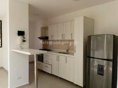 Apartamento en arriendo en Belen, Medellín · foto 4 de 15