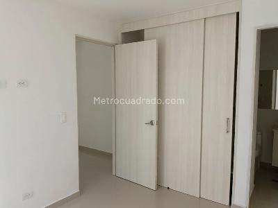 Apartamento en arriendo en Belen, Medellín · foto 8 de 15