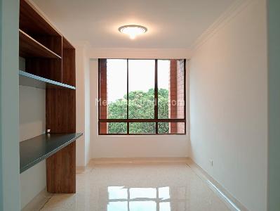 Apartamento de 4 alcobas en venta en Laureles, Medellín, 165 m² · foto 10 de 20