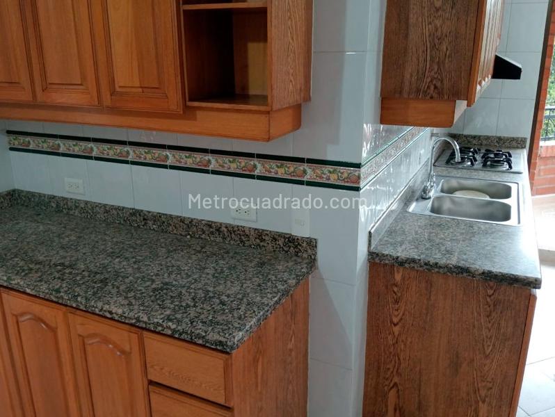 Piso – Medellín - Más
