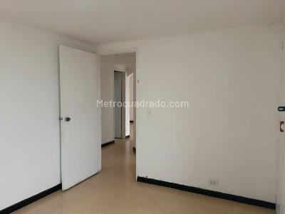 Apartamento de 3 alcobas en arriendo en Belen, Medellín, 100 m² · foto 10 de 15