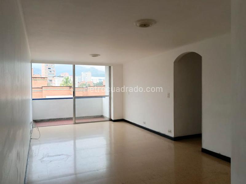 3BR Apartment with Balcony in Belen