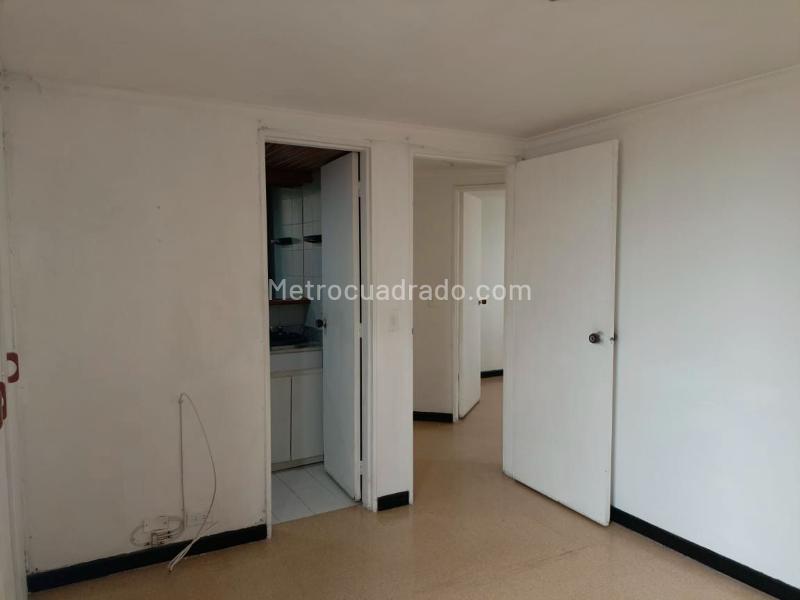 3BR Apartment with Balcony in Belen - 9