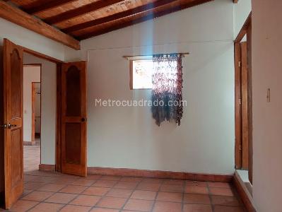 Apartamento en arriendo en Laureles, Medellín · foto 14 de 18