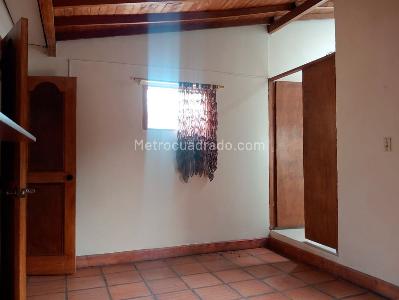 Apartamento en arriendo en Laureles, Medellín · foto 16 de 18