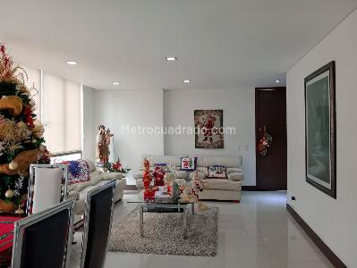 Apartamento en venta en Laureles, Medellín · foto 3 de 19