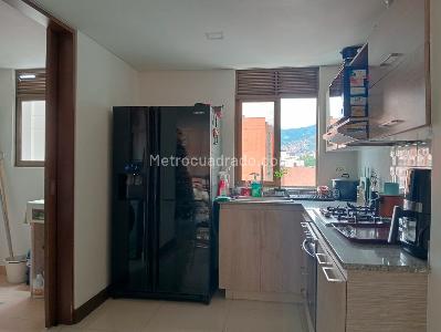 Apartamento en venta en Laureles, Medellín · foto 7 de 19