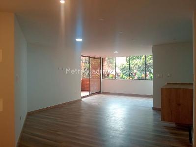 Apartamento en venta en Laureles, Medellín · foto 2 de 20