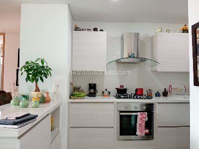 Apartamento en venta en Laureles, Medellín · foto 6 de 20
