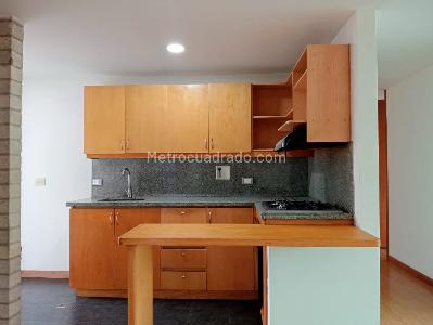Apartamento de 3 alcobas en arriendo en Laureles, Medellín, 104 m² · foto 6 de 18