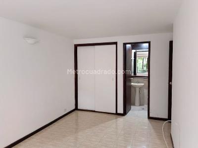 Apartamento de 2 alcobas en venta en Belen, Medellín, 90 m² · foto 9 de 16