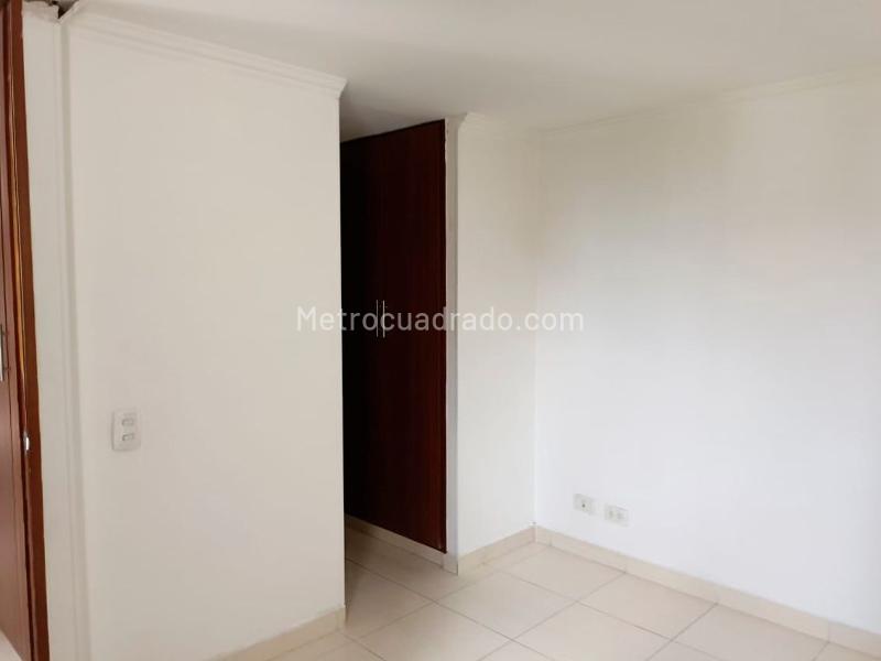 3BR Apartment in Gated Community - 8