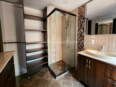 Apartamento de 3 alcobas en venta en Laureles, Medellín, 168 m² · foto 12 de 14